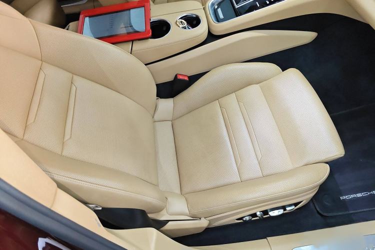 Used Porsche Panamera 2017 Panamera 3.0T Right Front Seat