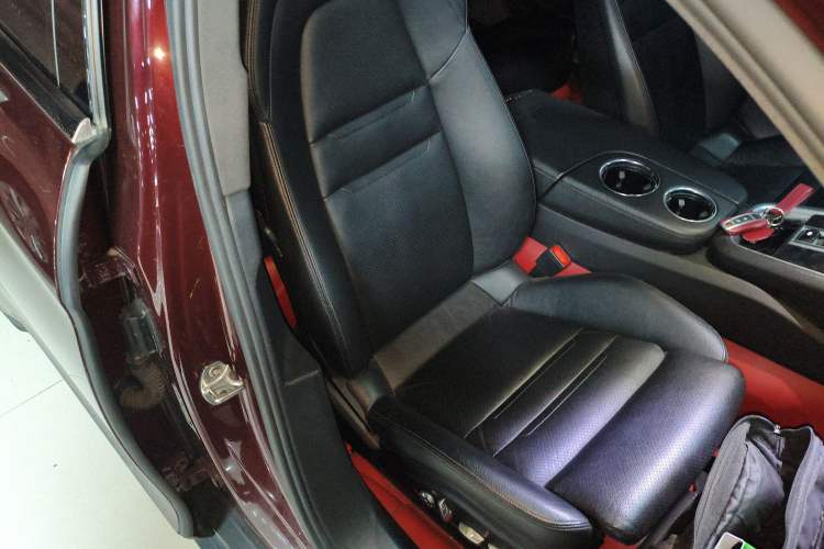 Used Porsche Panamera 2017 Panamera 3.0T Right Front Seat