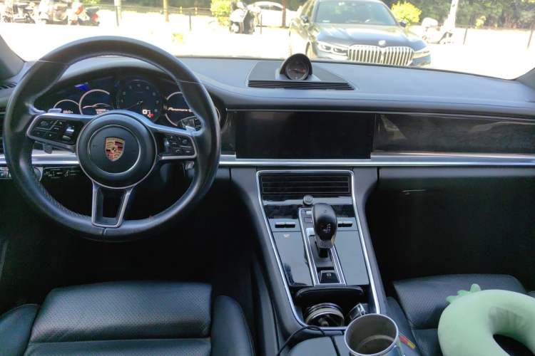 Used Porsche Panamera 2017 Panamera 4S 2.9T Center Console