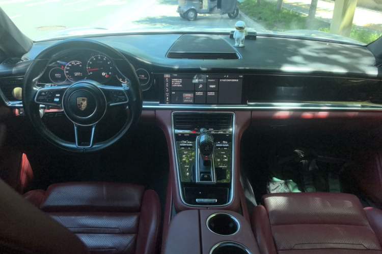 Used Porsche Panamera 2017 Panamera 3.0T Center Console