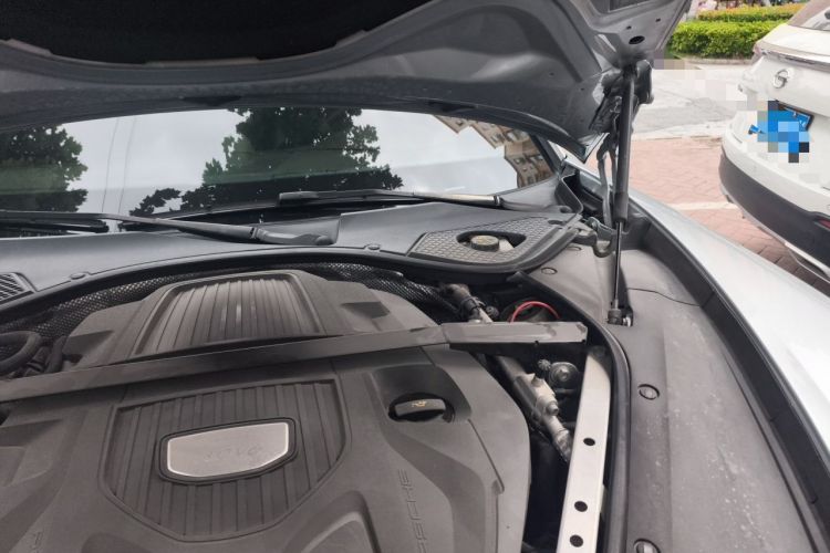 Used Porsche Panamera 2017 Panamera Executive Long Wheelbase 3.0T Engine Bay Left