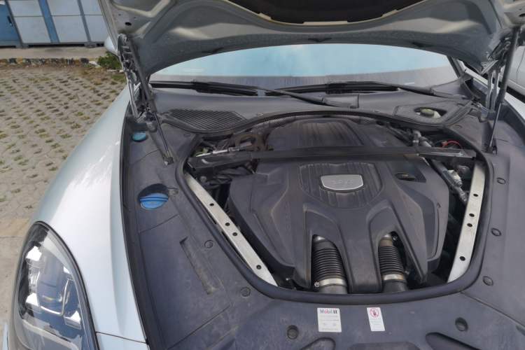 Used Porsche Panamera 2017 Panamera 4S 2.9T Engine Bay Right