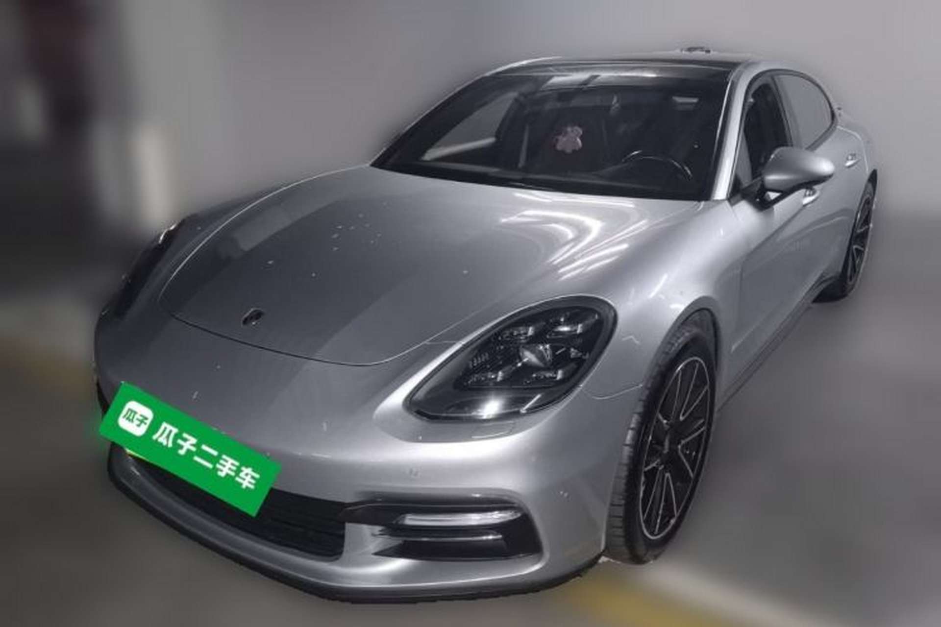 Used Porsche Panamera 2017 Panamera 4 E-Hybrid Executive Long Wheelbase 2.9T Front Left 45 Deg