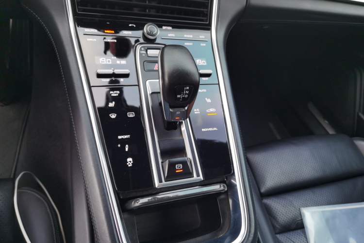 Used Porsche Panamera 2017 Panamera 4S 2.9T Gear Lever