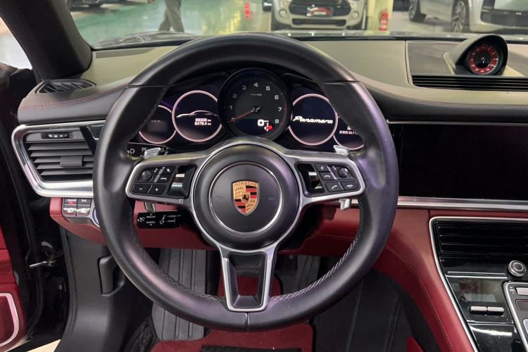 Used Porsche Panamera 2017 Panamera Executive Long Wheelbase 3.0T Interior 5
