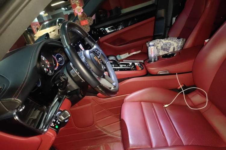 Used Porsche Panamera 2017 Panamera 4 E-Hybrid Executive Long Wheelbase 2.9T Left Front Seat