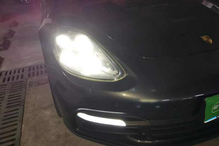 Used Porsche Panamera 2017 Panamera 3.0T Right Front Headlight