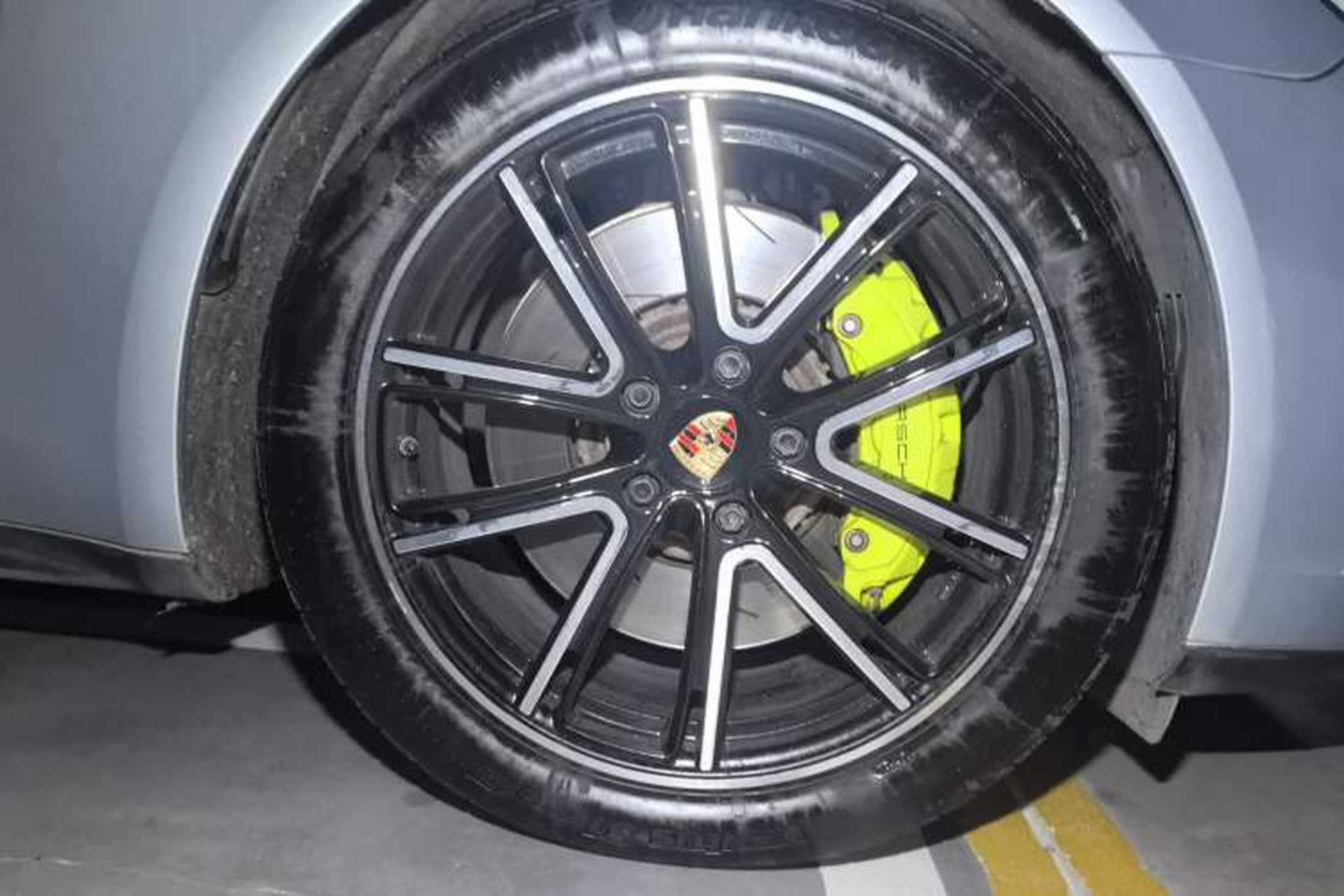 Used Porsche Panamera 2017 Panamera 4 E-Hybrid Executive Long Wheelbase 2.9T Right Front Wheel Hub