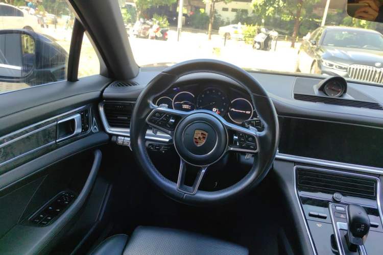Used Porsche Panamera 2017 Panamera 4S 2.9T Steering Wheel
