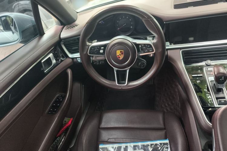 Used Porsche Panamera 2017 Panamera Executive Long Wheelbase 3.0T Steering Wheel
