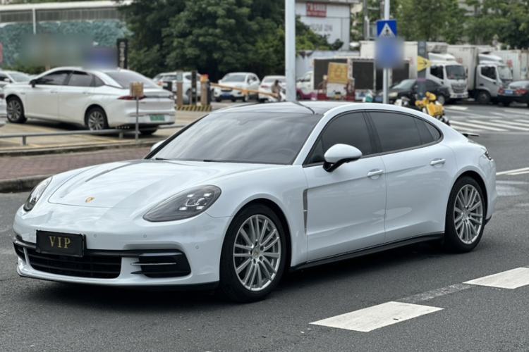 Used Porsche Panamera 2017 Panamera Executive Long Wheelbase 3.0T Guazi used car, China used car export, Used car for sale, Used Porsche cars, Cheapest cars for sale