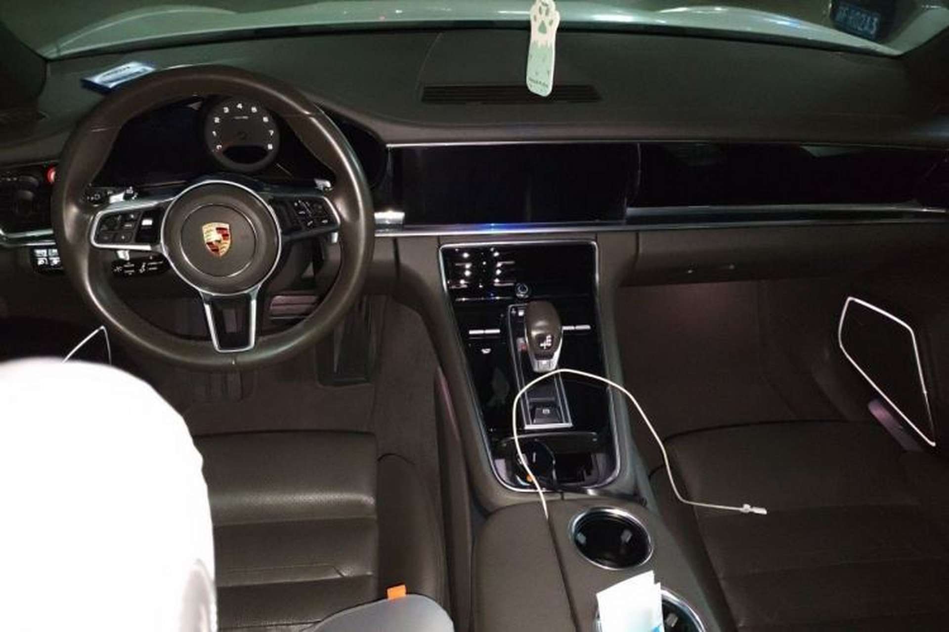 Used Porsche Panamera 2017 Panamera 4 Executive Long Wheelbase 3.0T Center Console
