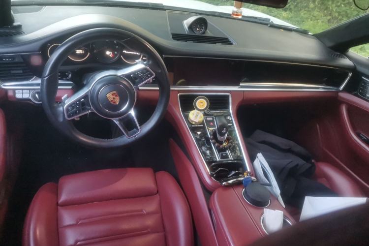 Used Porsche Panamera 2017 Panamera 4S 2.9T Center Console