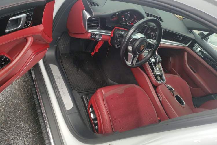 Used Porsche Panamera 2017 Panamera Executive Long Wheelbase 3.0T Driver Seat