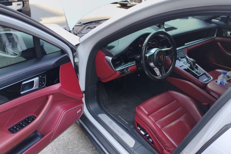 Used Porsche Panamera 2017 Panamera Executive Long Wheelbase 3.0T Driver Seat