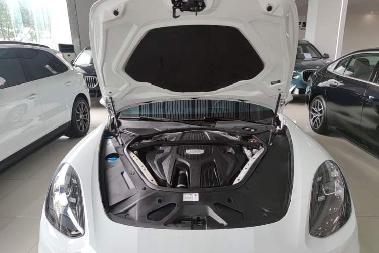 Used Porsche Panamera 2017 Panamera 3.0T Engine Bay