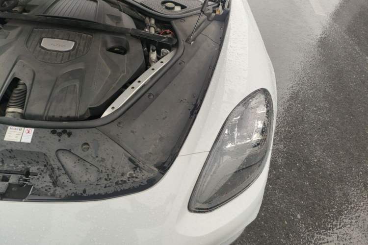 Used Porsche Panamera 2017 Panamera Executive Long Wheelbase 3.0T Engine Bay Left