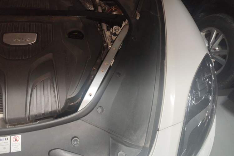Used Porsche Panamera 2017 Panamera 3.0T Engine Bay Left