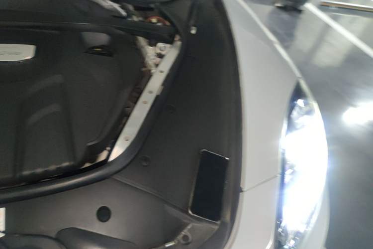 Used Porsche Panamera 2017 Panamera 3.0T Engine Bay Left