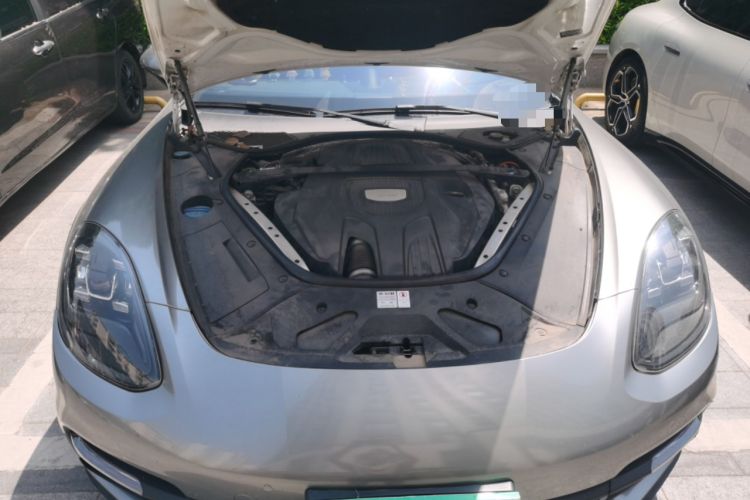 Used Porsche Panamera 2017 Panamera 3.0T Engine Bay