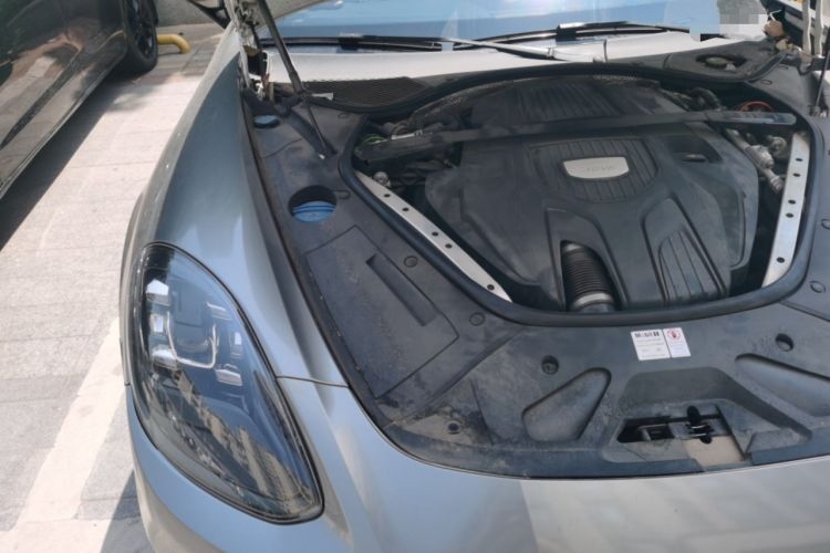 Used Porsche Panamera 2017 Panamera 3.0T Engine Bay Right
