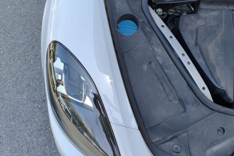 Used Porsche Panamera 2017 Panamera Executive Long Wheelbase 3.0T Engine Bay Right