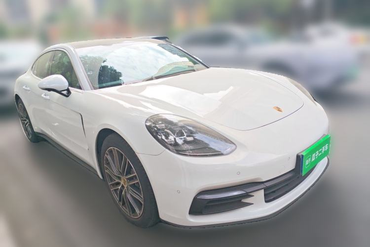 Used Porsche Panamera 2017 Panamera 3.0T Front Right 45 Deg