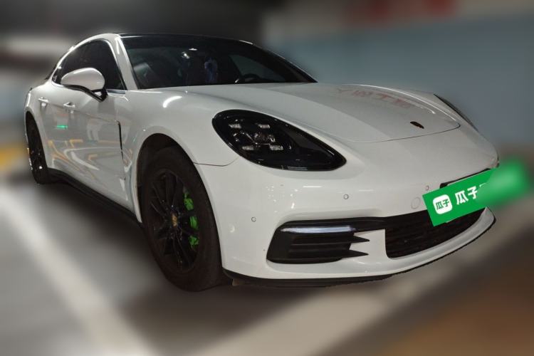 Used Porsche Panamera 2017 Panamera 3.0T Front Right 45 Deg