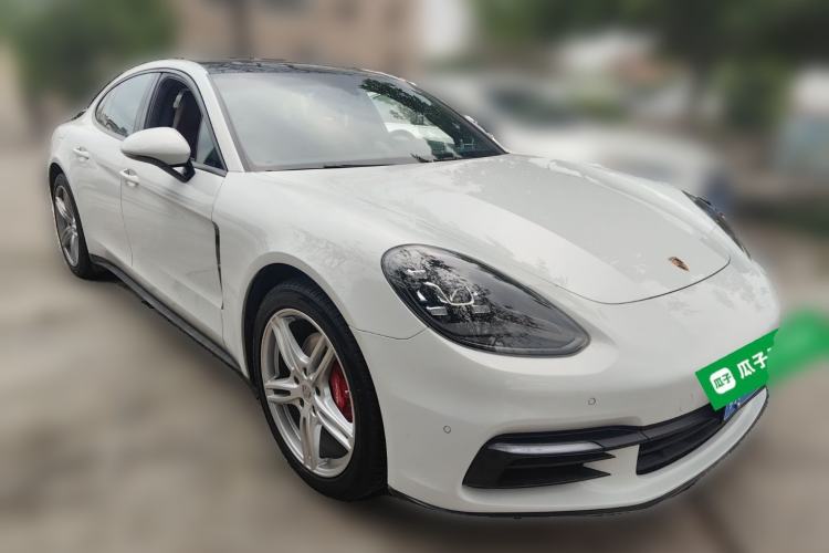 Used Porsche Panamera 2017 Panamera 3.0T Front Right 45 Deg