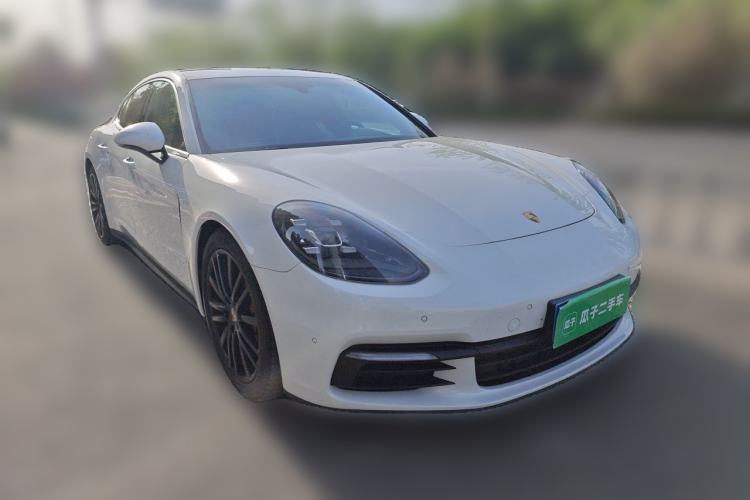 Used Porsche Panamera 2017 Panamera 3.0T Front Right 45 Deg