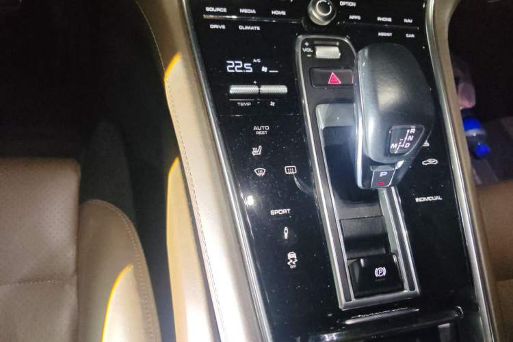 Used Porsche Panamera 2017 Panamera 4S 2.9T Gear Lever
