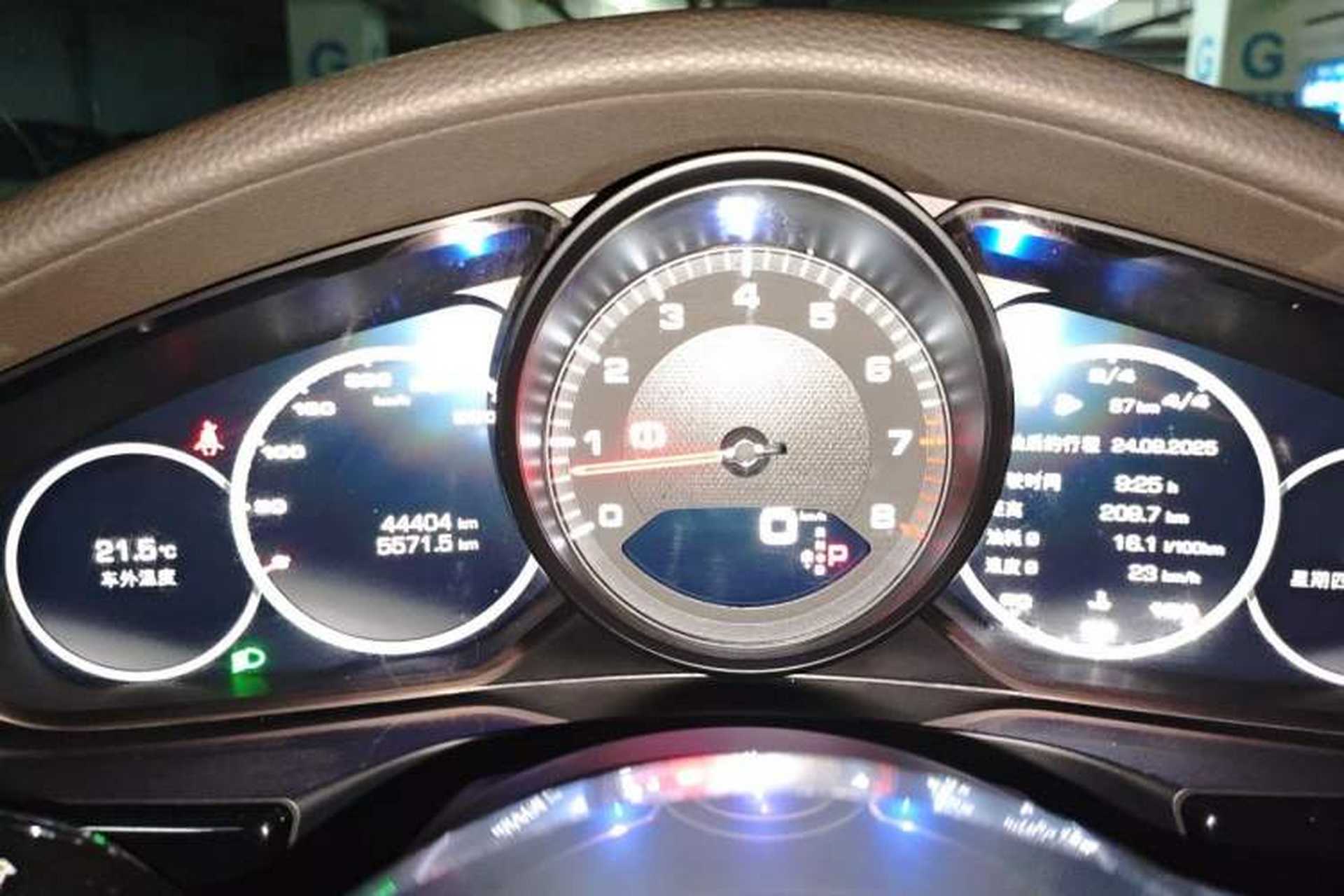 Used Porsche Panamera 2017 Panamera 4 Executive Long Wheelbase 3.0T Instrument Cluster