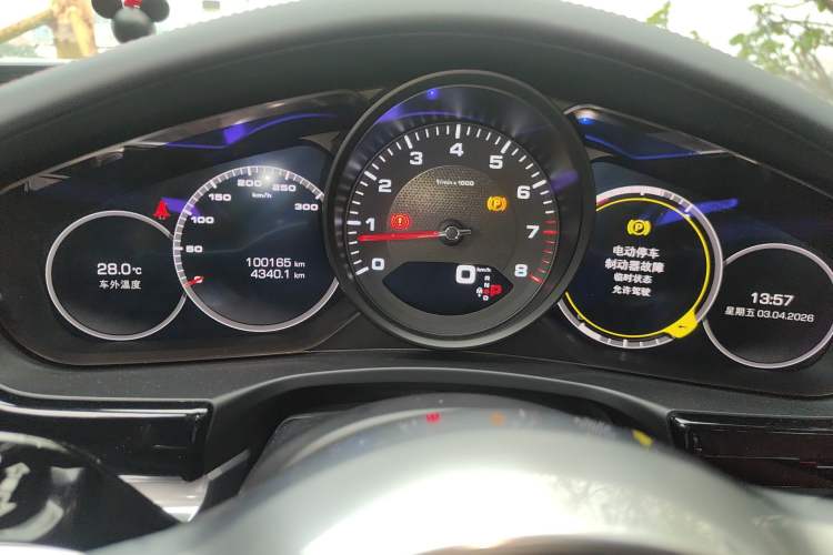 Used Porsche Panamera 2017 Panamera 3.0T Instrument Cluster