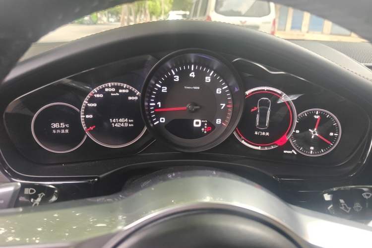 Used Porsche Panamera 2017 Panamera 3.0T Instrument Cluster
