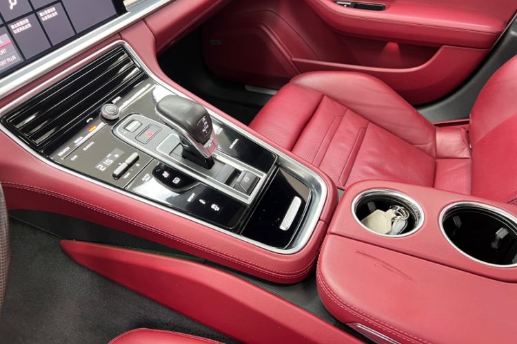 Used Porsche Panamera 2017 Panamera 3.0T Interior 10
