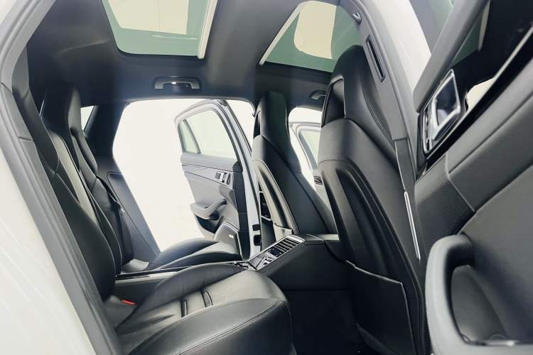 Used Porsche Panamera 2017 Panamera 3.0T Interior 10