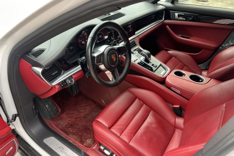 Used Porsche Panamera 2017 Panamera 3.0T Interior 2