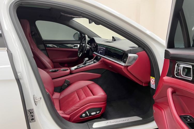 Used Porsche Panamera 2017 Panamera 3.0T Interior 4