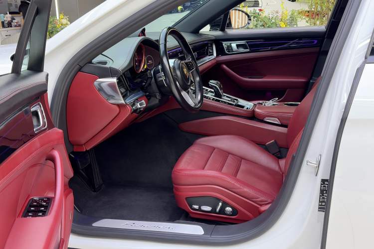 Used Porsche Panamera 2017 Panamera 3.0T Interior 5