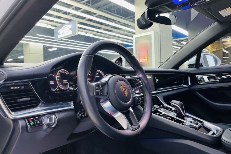 Used Porsche Panamera 2017 Panamera 3.0T Interior 6