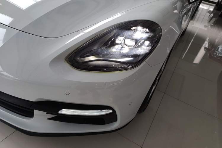 Used Porsche Panamera 2017 Panamera 3.0T Left Front Headlight