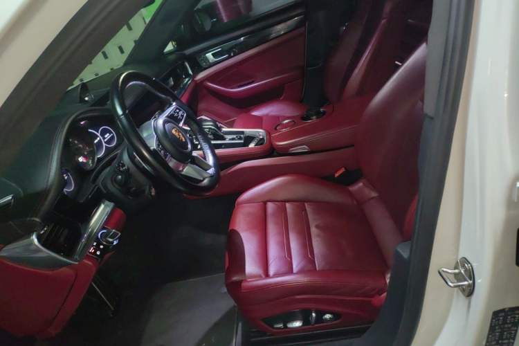 Used Porsche Panamera 2017 Panamera 4 E-Hybrid Executive Long Wheelbase 2.9T Left Front Seat
