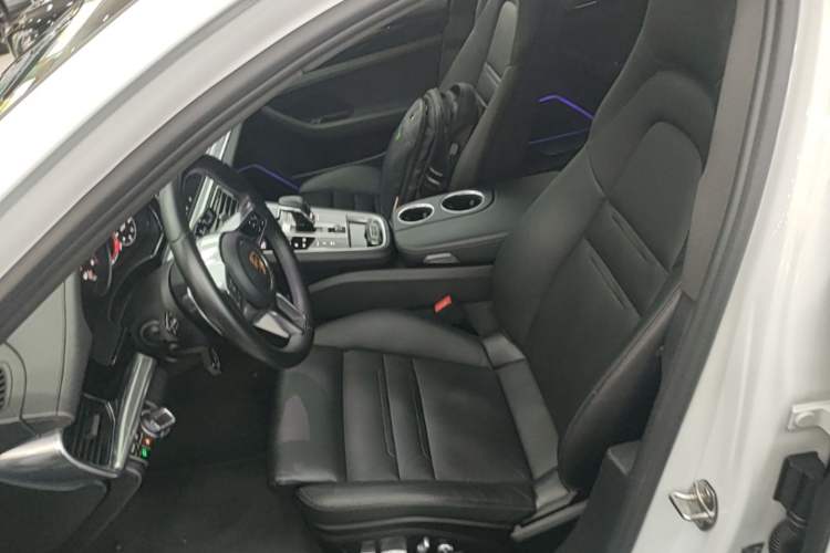 Used Porsche Panamera 2017 Panamera 3.0T Left Front Seat