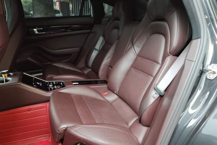 Used Porsche Panamera 2017 Panamera Executive Long Wheelbase 3.0T Left Rear Seat