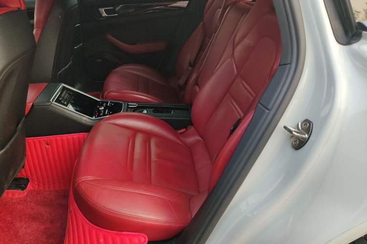 Used Porsche Panamera 2017 Panamera 3.0T Left Rear Seat