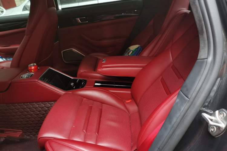 Used Porsche Panamera 2017 Panamera 4 Executive Long Wheelbase 3.0T Left Rear Seat