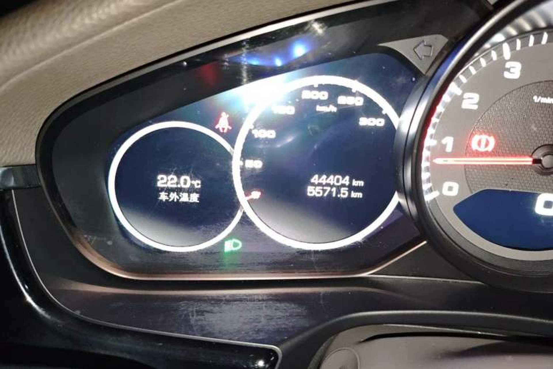 Used Porsche Panamera 2017 Panamera 4 Executive Long Wheelbase 3.0T Odometer Close Up