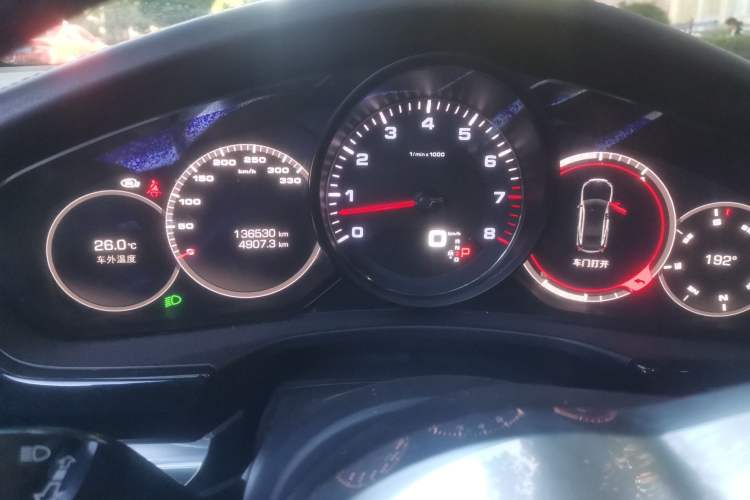 Used Porsche Panamera 2017 Panamera 4S 2.9T Odometer Close Up