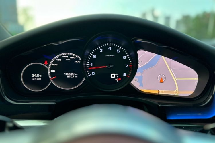 Used Porsche Panamera 2017 Panamera 4 Executive Long Wheelbase 3.0T Odometer Close Up