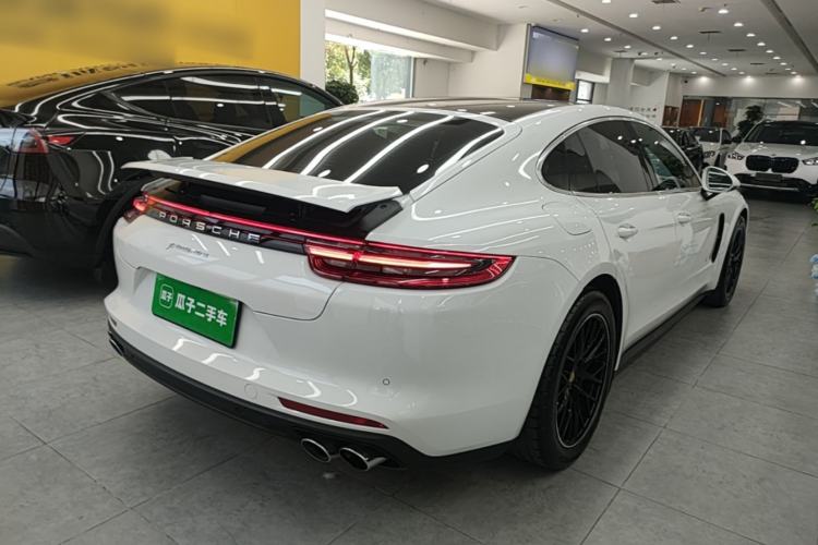 Used Porsche Panamera 2017 Panamera 3.0T Rear Right 45 Deg